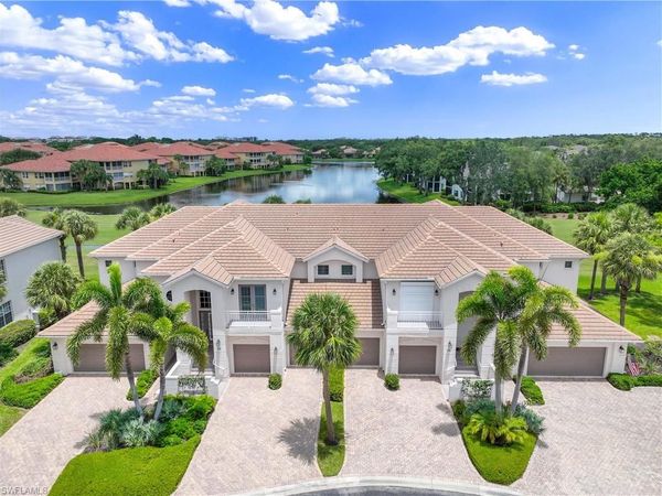 2325 Mont Claire DR, Unit 201, NAPLES, FL 34109