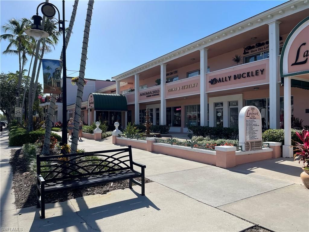 254 6th Ave S, Unit 8, Naples, FL 34102 Photo