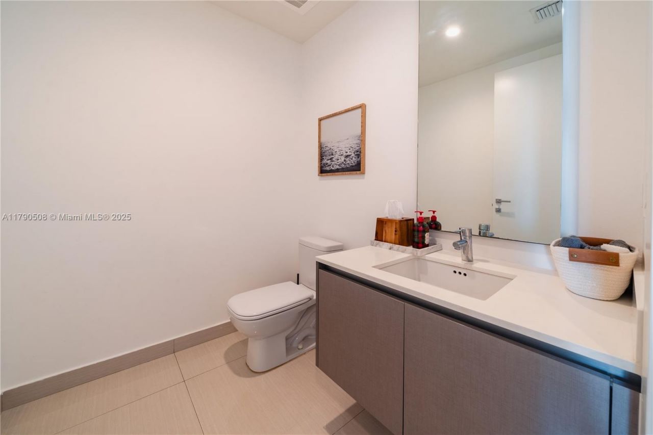 3250 NE 188th St, Unit 606, Aventura, FL 33180 Photo