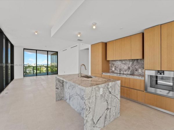 500 Alton Rd, Unit 1105, Miami Beach, FL 33139