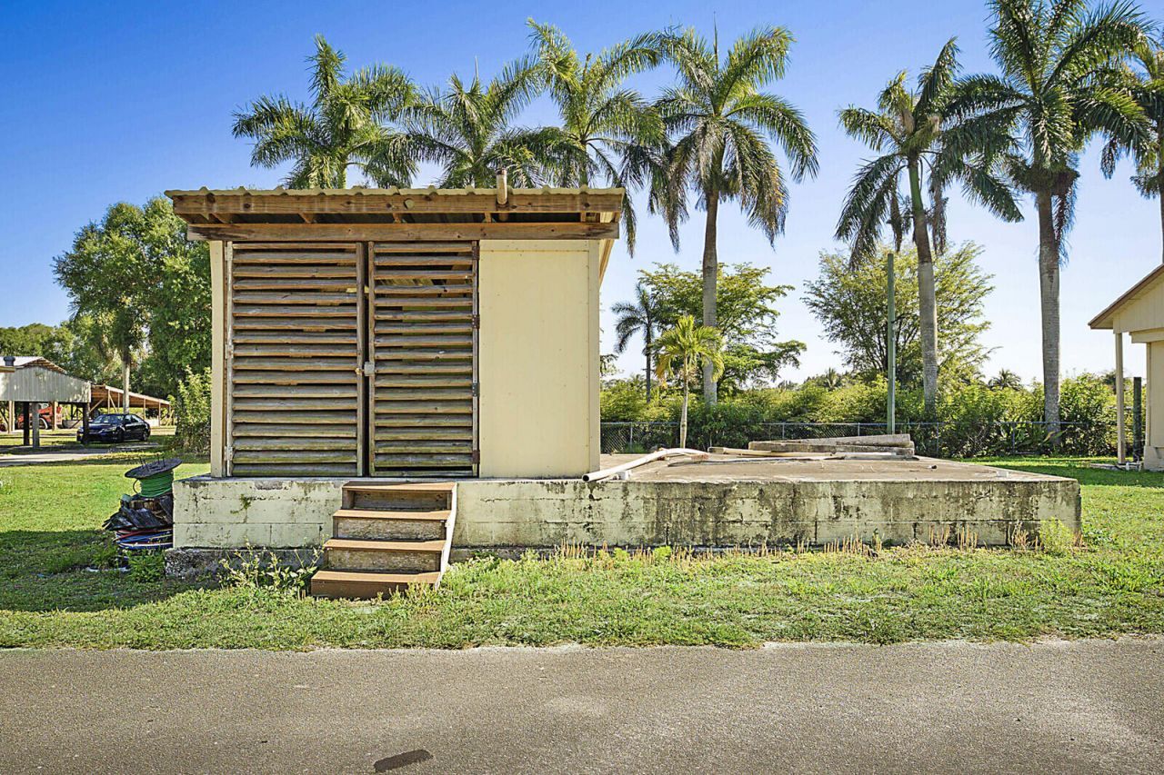 3057 D Road, Loxahatchee Groves, FL 33470 Photo