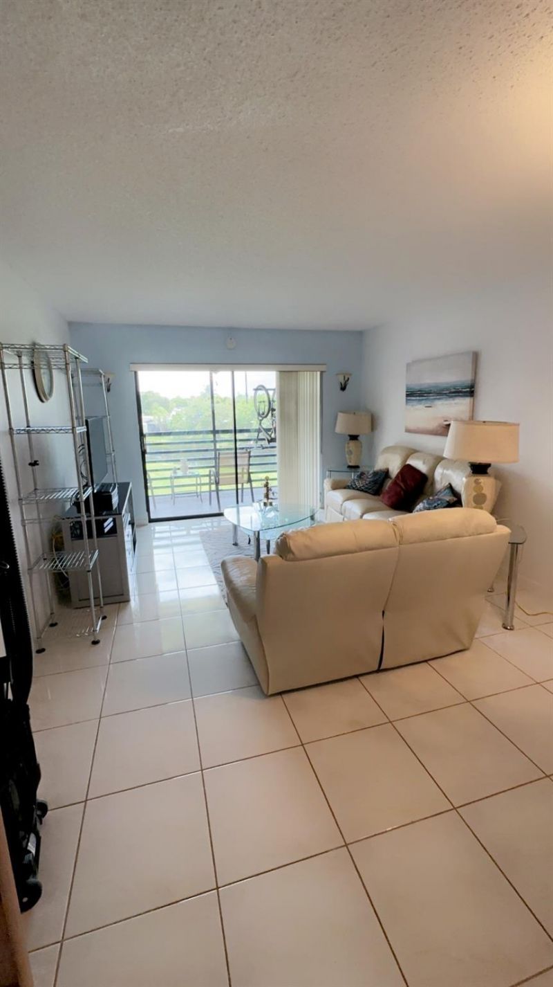 10466 Sunrise Lakes Boulevard, Unit 307, Sunrise, FL 33322 Photo