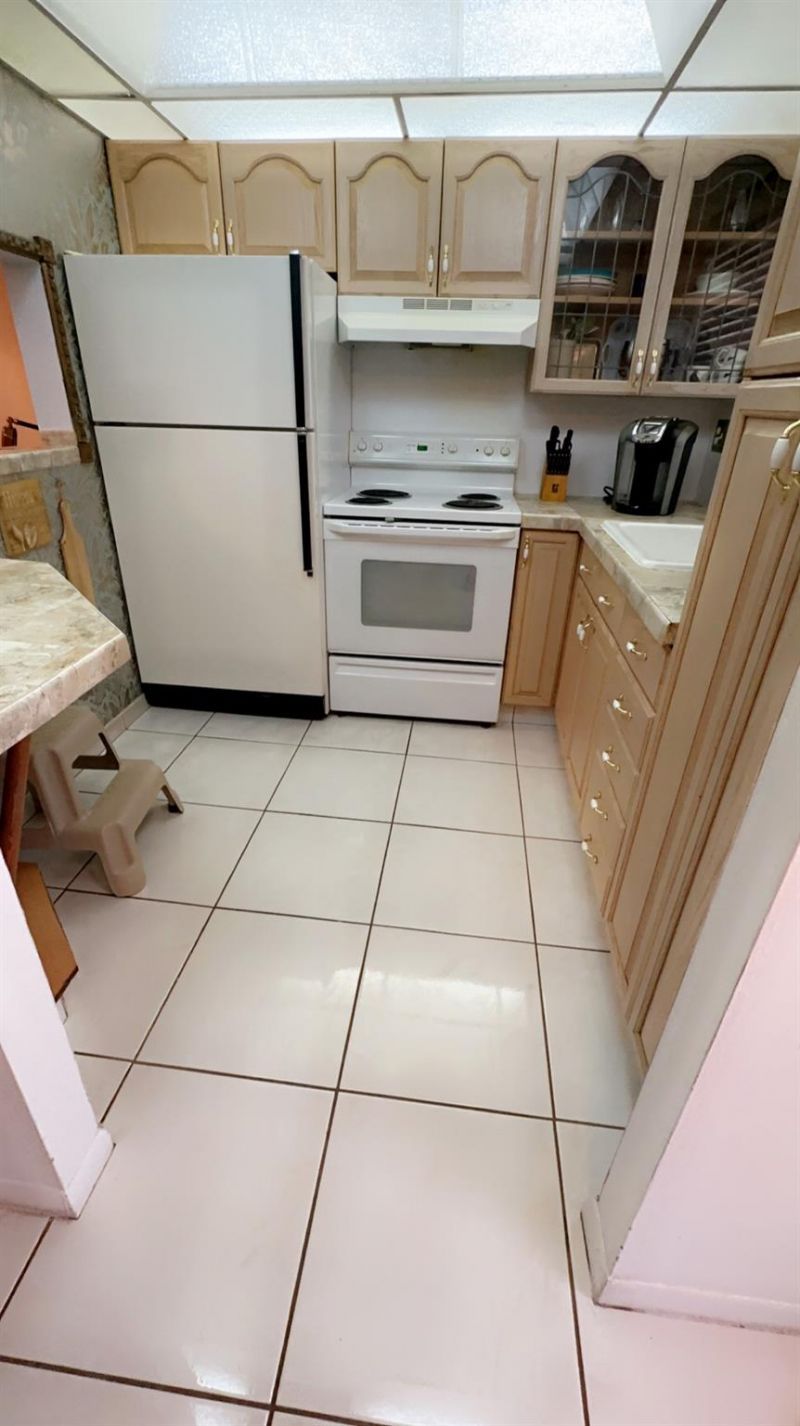 10466 Sunrise Lakes Boulevard, Unit 307, Sunrise, FL 33322 Photo