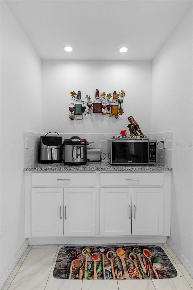 2048 Laredo Drive, Deltona, FL 32738 Photo