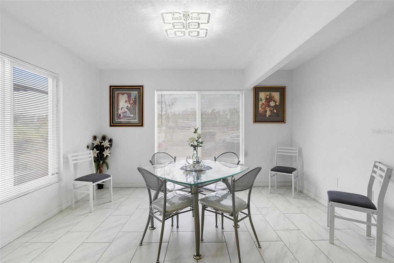 2048 Laredo Drive, Deltona, FL 32738 Photo