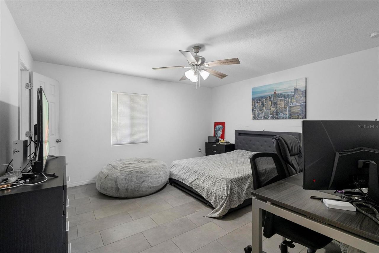 2048 Laredo Drive, Deltona, FL 32738 Photo