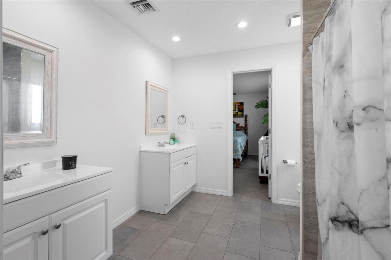 2048 Laredo Drive, Deltona, FL 32738 Photo