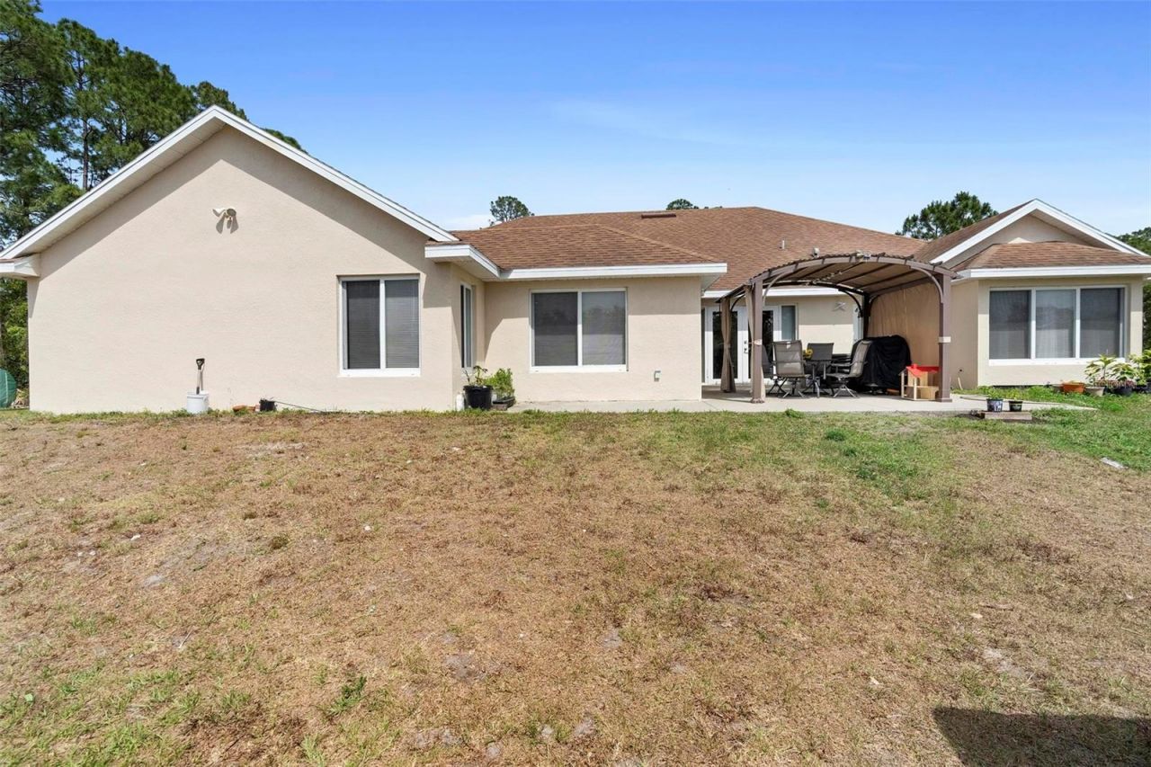 2048 Laredo Drive, Deltona, FL 32738 Photo