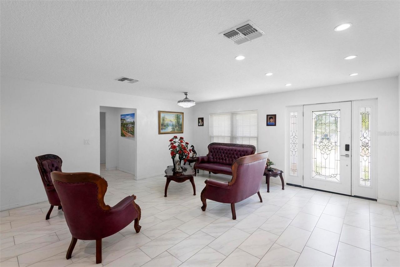 2048 Laredo Drive, Deltona, FL 32738 Photo