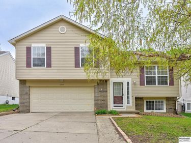 17849 Olive Street, Omaha, NE 68136