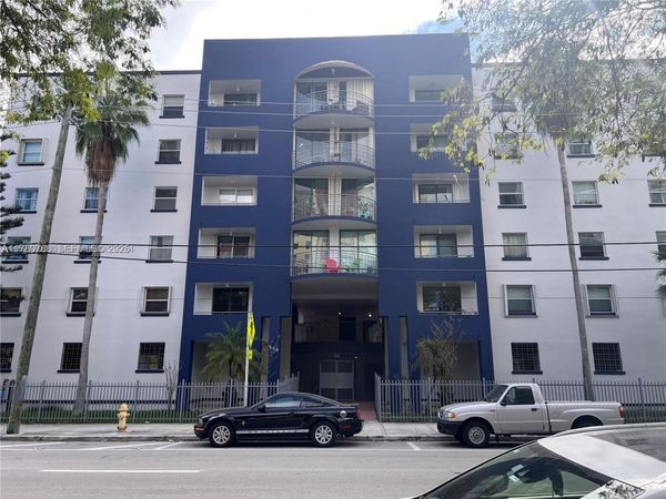 546 SW 1st St, Unit 611, Miami, FL 33130