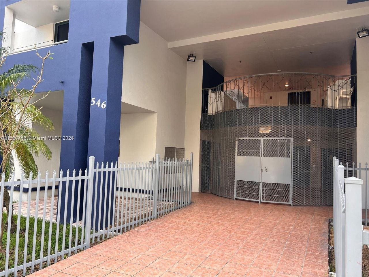 546 SW 1st St, Unit 611, Miami, FL 33130 Photo