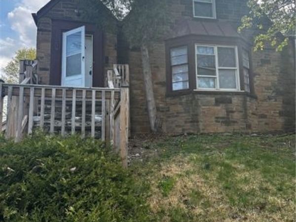 1659 Ivydale Road, Cleveland Heights, OH 44118