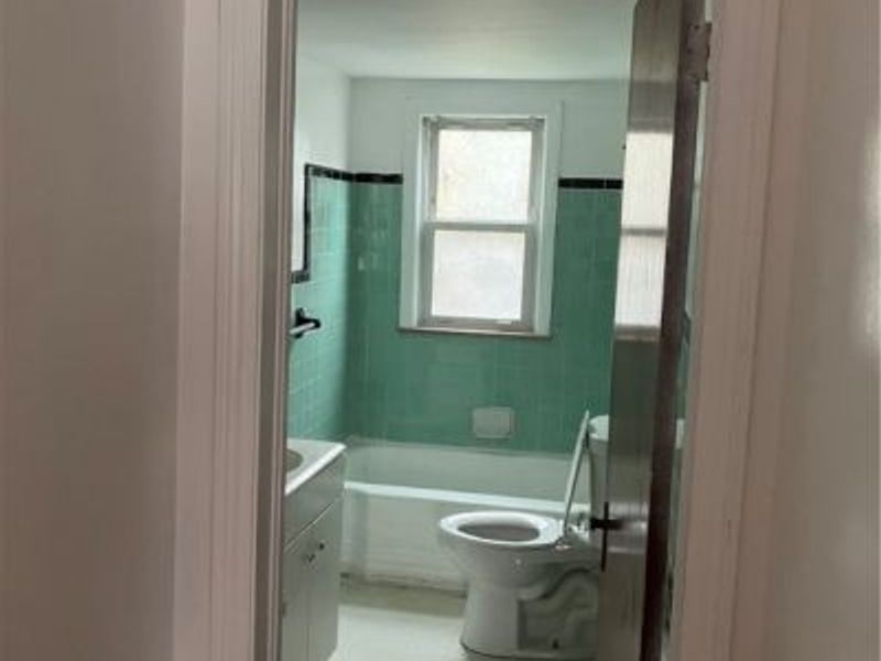 1659 Ivydale Road, Cleveland Heights, OH 44118 Photo 13