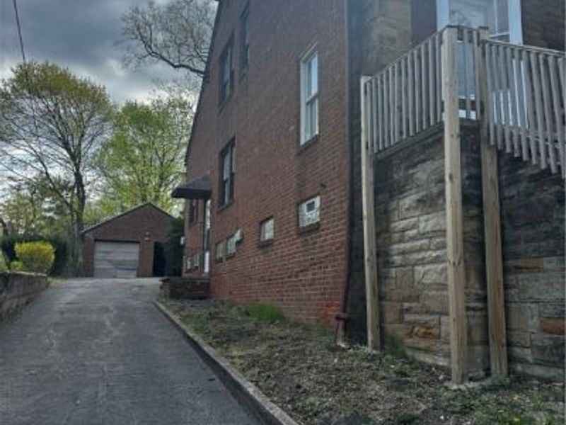 1659 Ivydale Road, Cleveland Heights, OH 44118 Photo 4