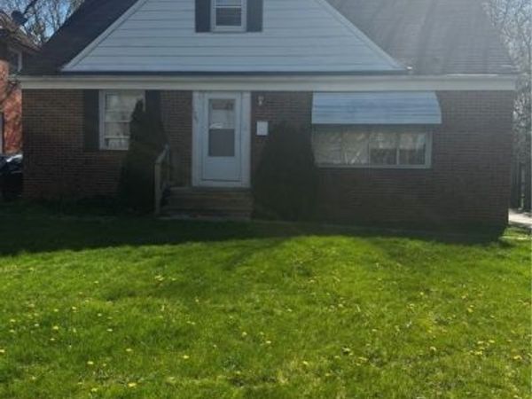 1765 E 238th Street, Euclid, OH 44117
