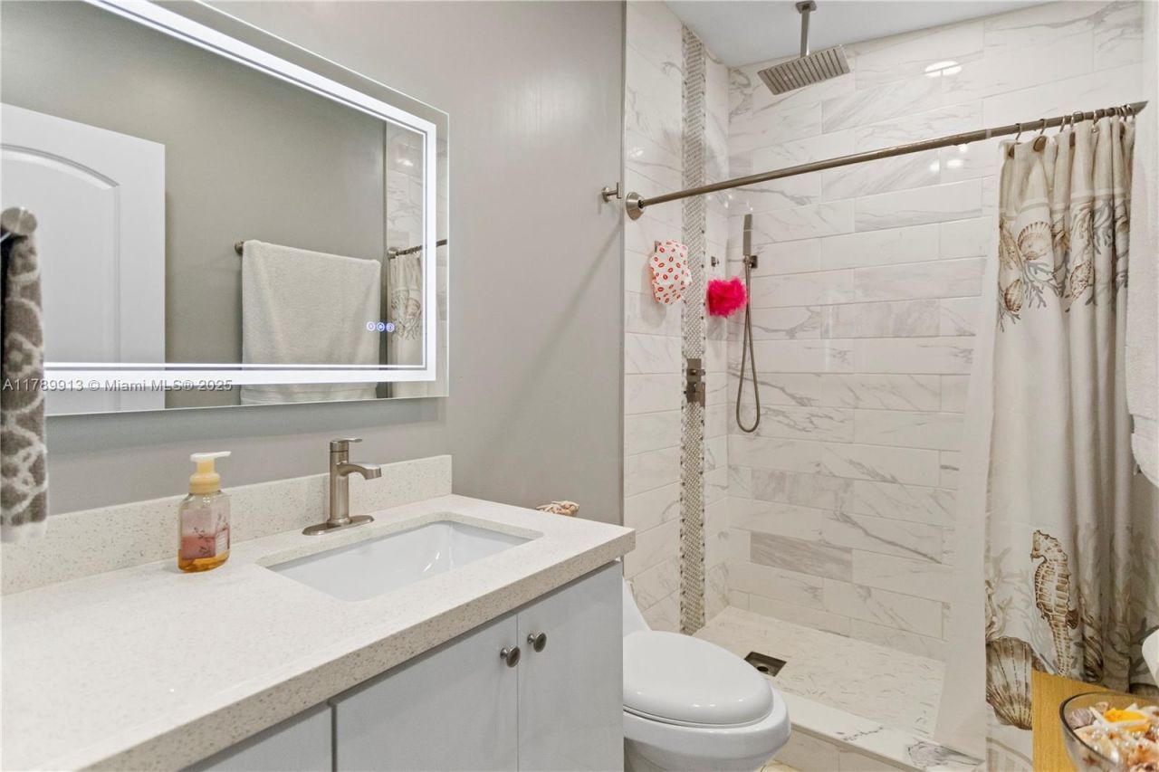 740 NW 219th Avenue, Pembroke Pines, FL 33029 Photo