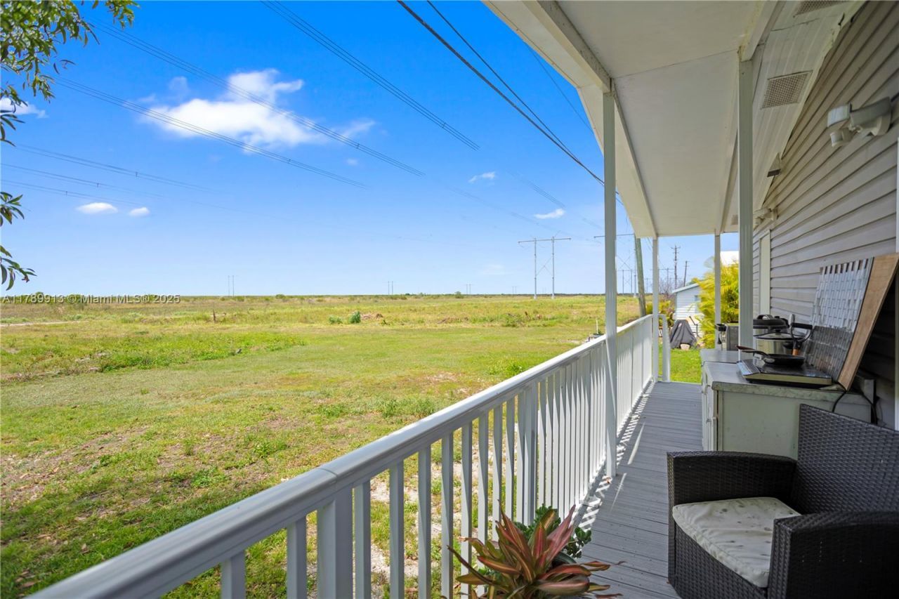 740 NW 219th Avenue, Pembroke Pines, FL 33029 Photo