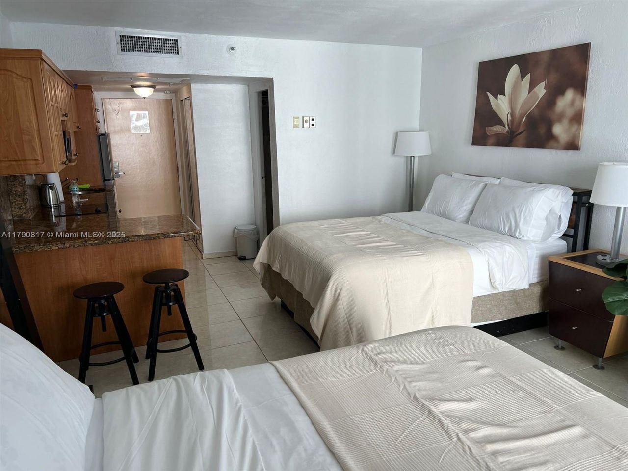 19201 Collins Ave, Unit 1025, Sunny Isles Beach, FL 33160 Photo