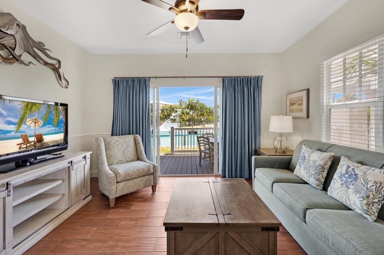 7041 Harbor Village Drive, Duck Key, FL 33050 Photo