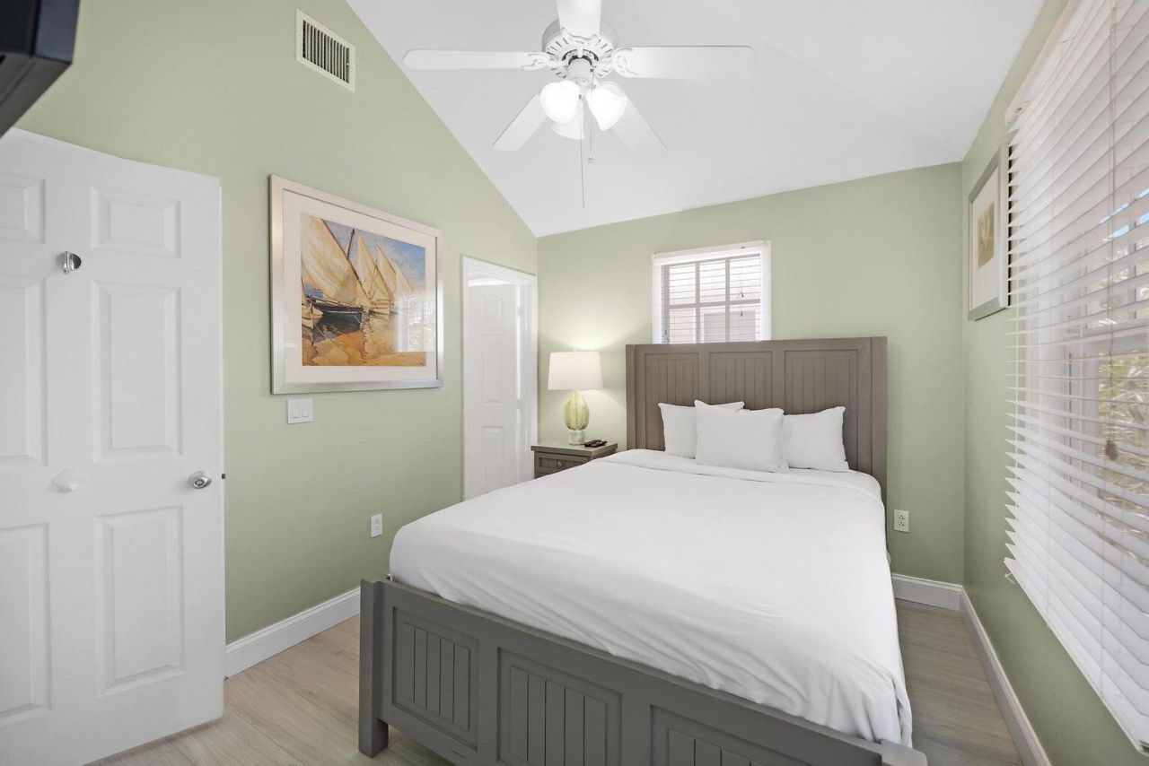 7041 Harbor Village Drive, Duck Key, FL 33050 Photo