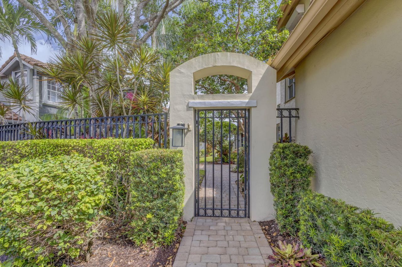 10225 Osprey Trace, West Palm Beach, FL 33412 Photo