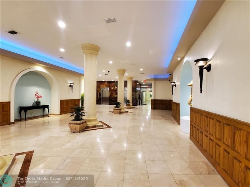 3725 S Ocean Drive, Unit 727, Hollywood, FL 33019 Photo