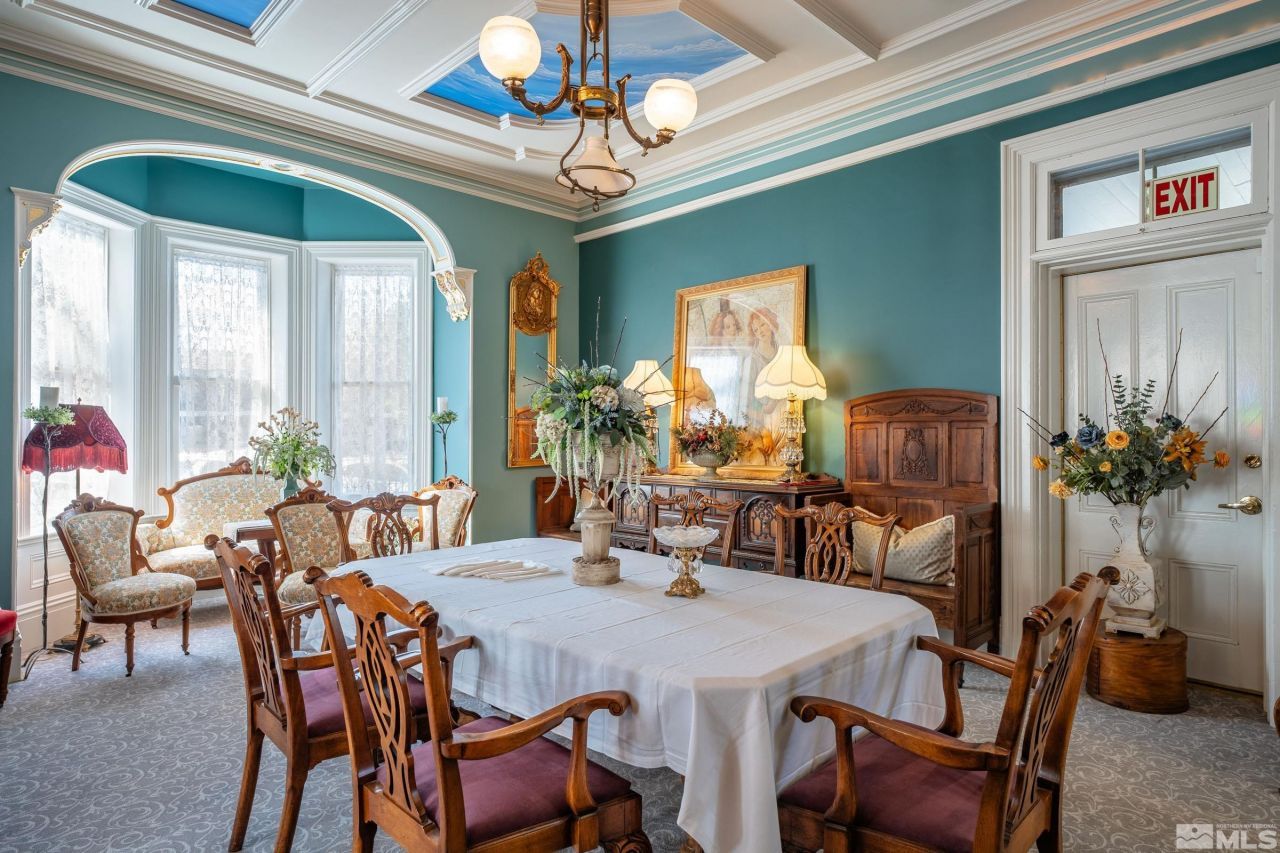 102 N Curry Street, Carson City, NV 89703 Photo