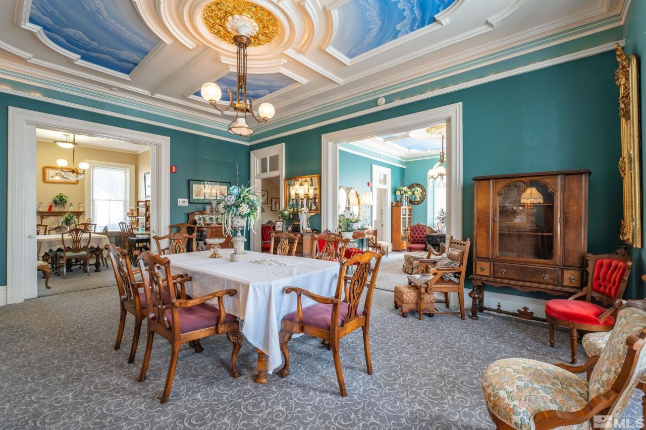 102 N Curry Street, Carson City, NV 89703 Photo