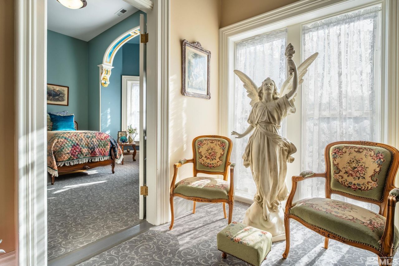 102 N Curry Street, Carson City, NV 89703 Photo