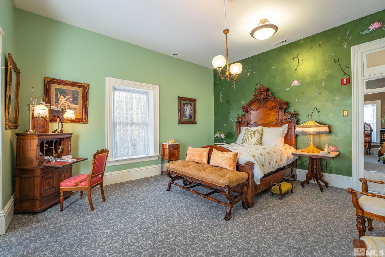 102 N Curry Street, Carson City, NV 89703 Photo