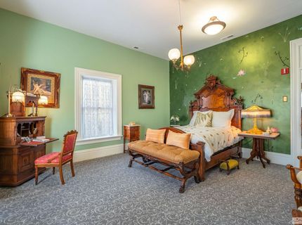 102 N Curry Street, Carson City, NV 89703 Photo