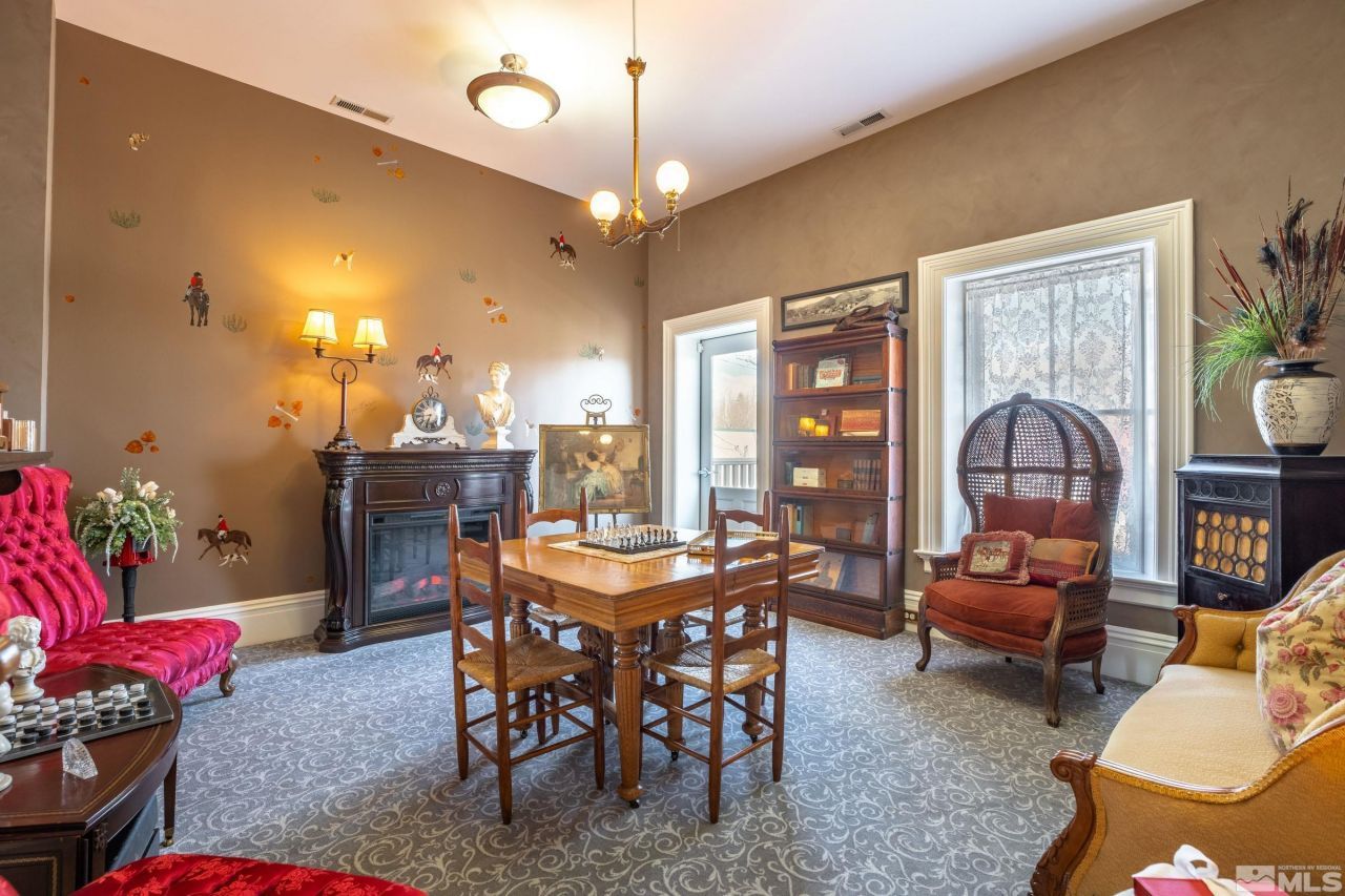 102 N Curry Street, Carson City, NV 89703 Photo