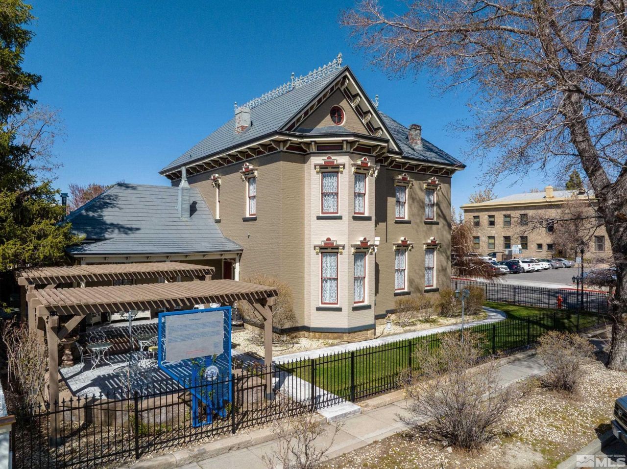 102 N Curry Street, Carson City, NV 89703 Photo