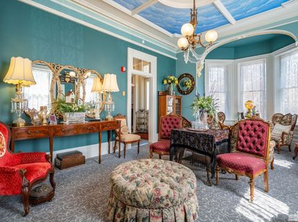 102 N Curry Street, Carson City, NV 89703 Photo