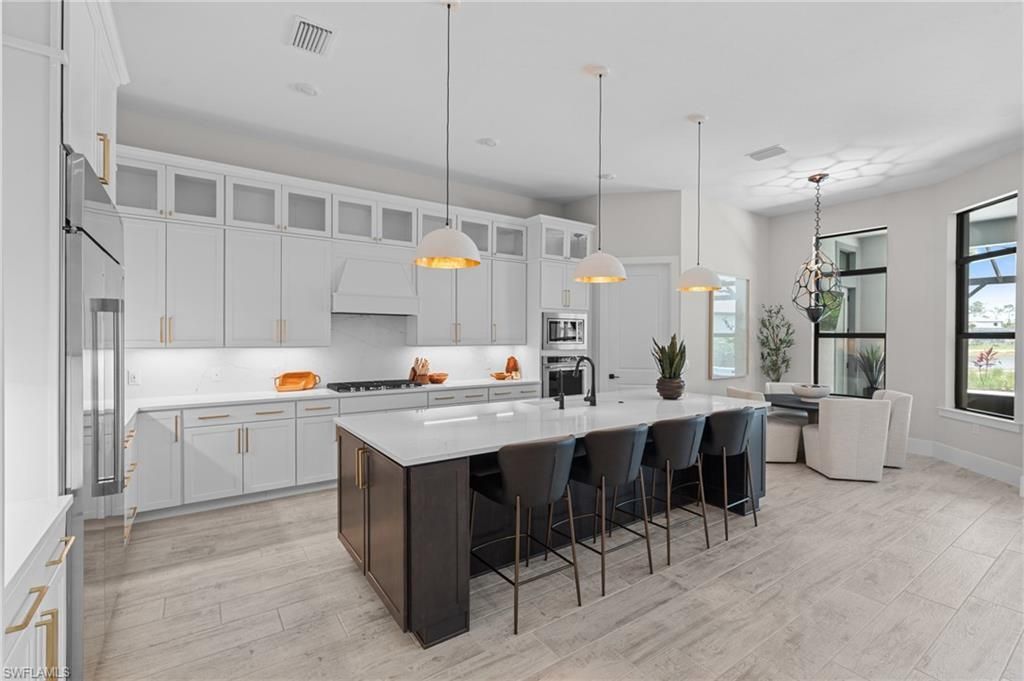 16198 Verilyn Cir, Naples, FL 34110 Photo