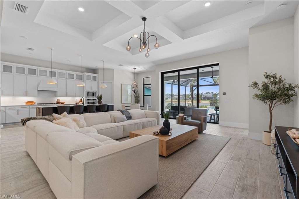 16198 Verilyn Cir, Naples, FL 34110 Photo