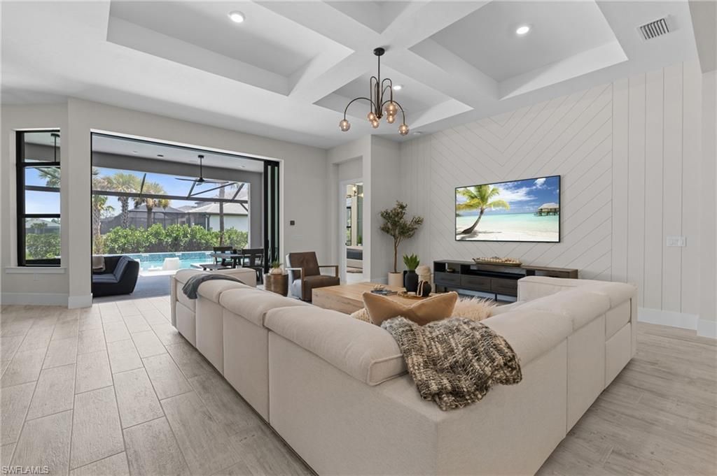 16198 Verilyn Cir, Naples, FL 34110 Photo