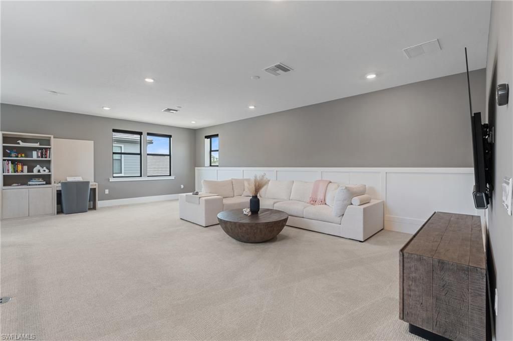 16198 Verilyn Cir, Naples, FL 34110 Photo
