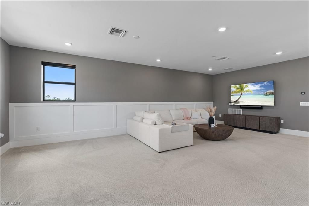16198 Verilyn Cir, Naples, FL 34110 Photo