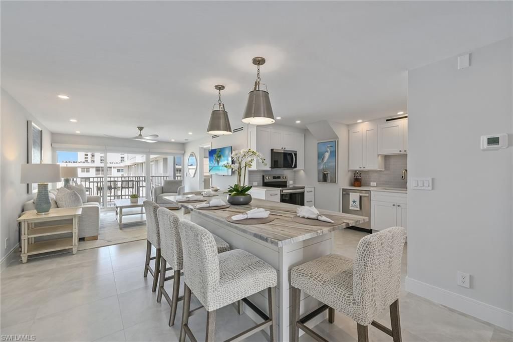 3443 Gulf Shore Blvd N, Unit 813, Naples, FL 34103 Photo