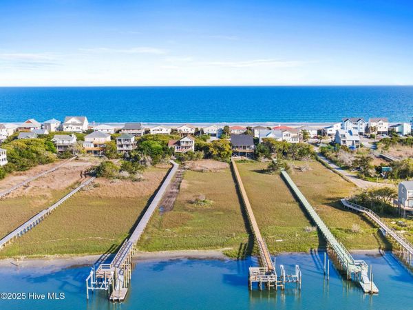 1120 N Anderson Boulevard, Topsail Beach, NC 28445
