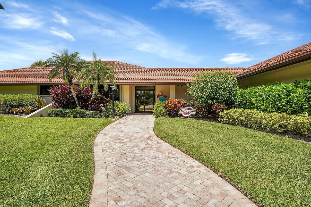 361 SW South River Drive, Unit 103, Stuart, FL 34997 Photo