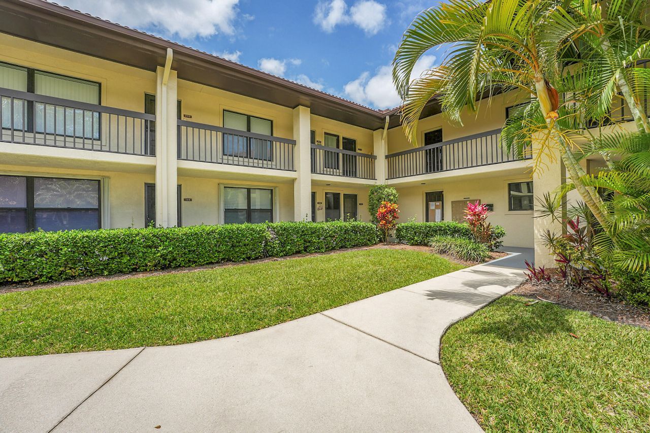 361 SW South River Drive, Unit 103, Stuart, FL 34997 Photo