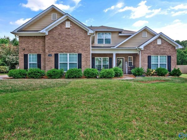 116 Santa Maria Drive NE, Huntsville, AL 35811