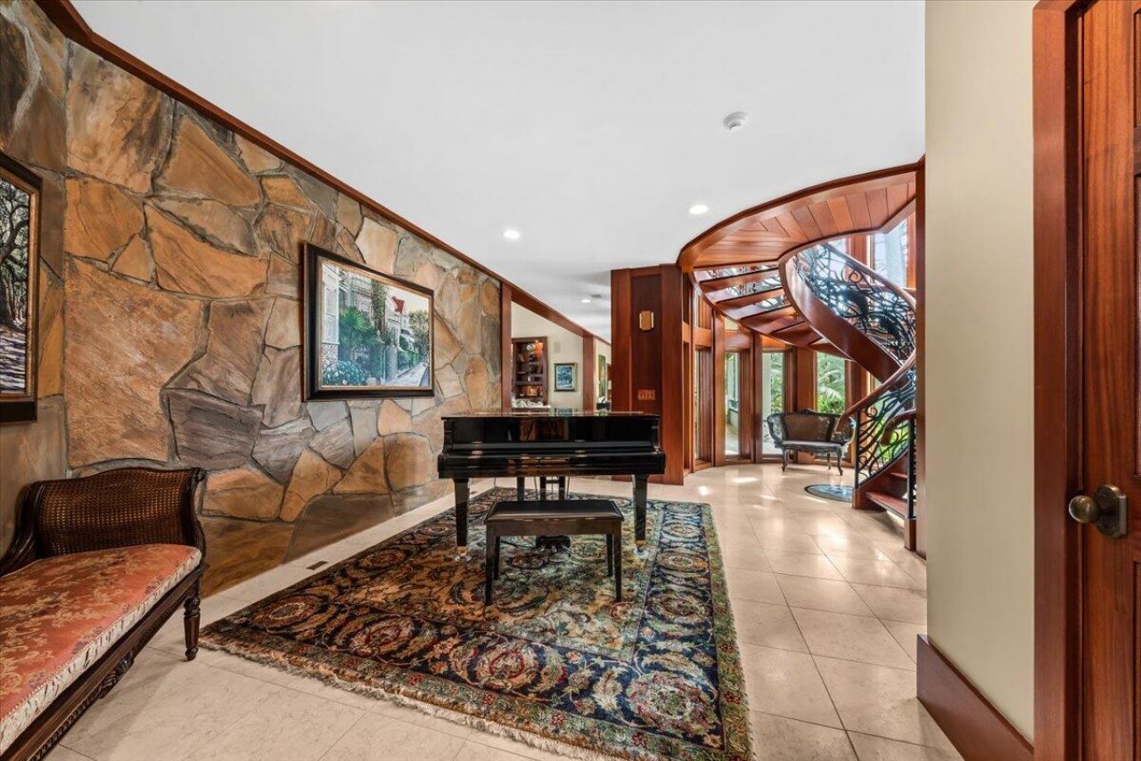 2970 Roseville Road Photo 29