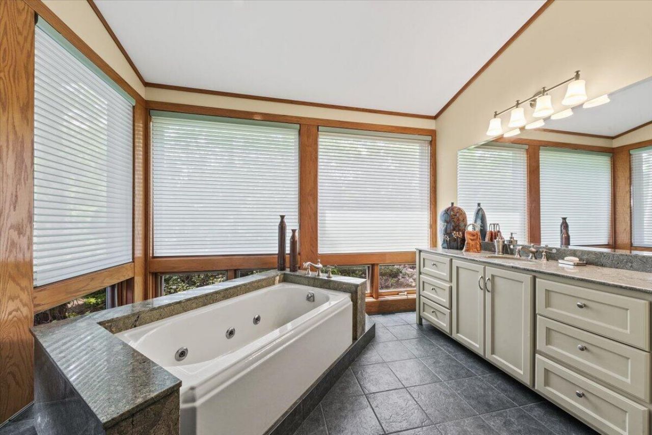 2970 Roseville Road Photo 51