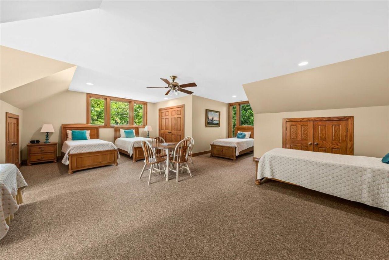 2970 Roseville Road Photo 79