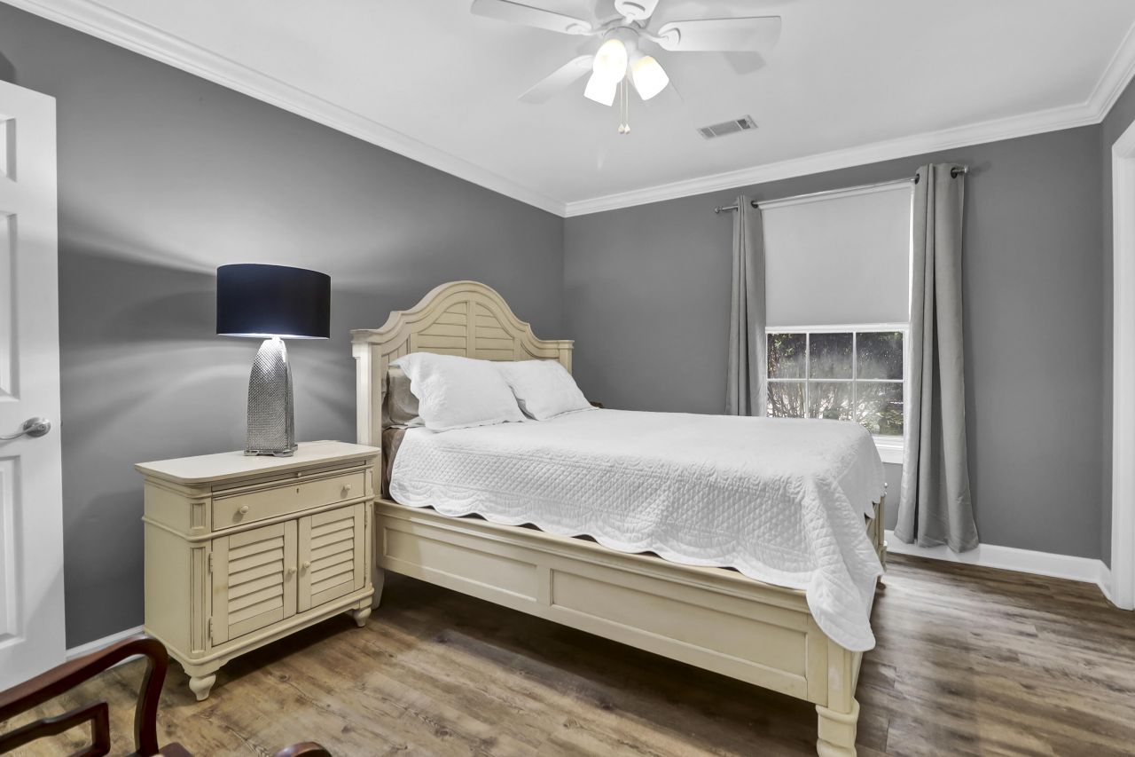 7911 Windfern Court Photo 11