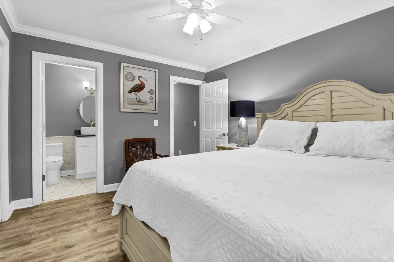 7911 Windfern Court Photo 12